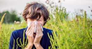 Manage Eye Discomfort During Allergy Season